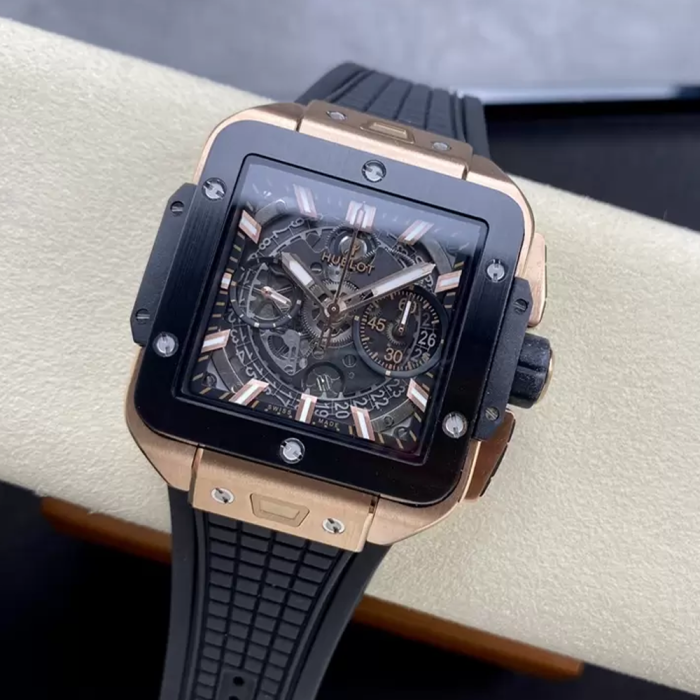 BBF공장 위블로 스퀘어 뱅 블랙 세라믹 42mm 821.OM.0180.RX