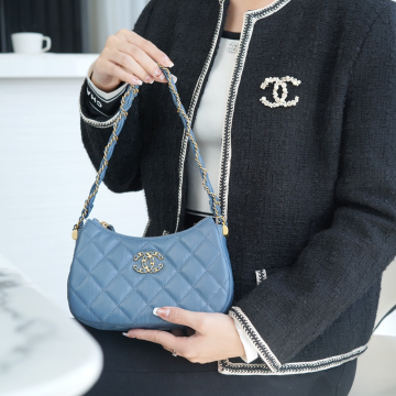 최고퀄 팬더샵 샤넬 19 호보백 스몰 블루 AP3647